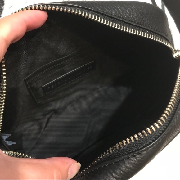 ❌Not for Sale❌ RM Stargazing Camera Bag Black - Picture 7 of 8